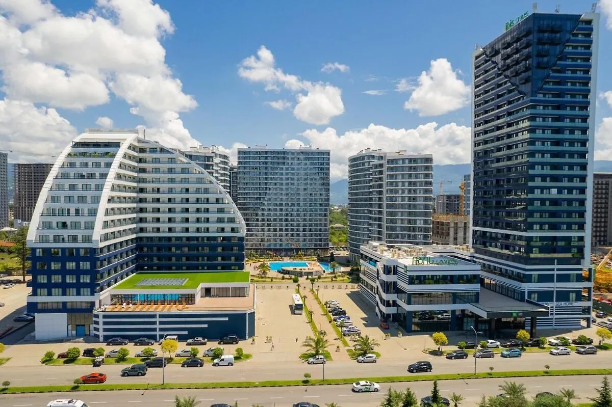 Apartment Roion Batumi Studio Apt With Pool A1505