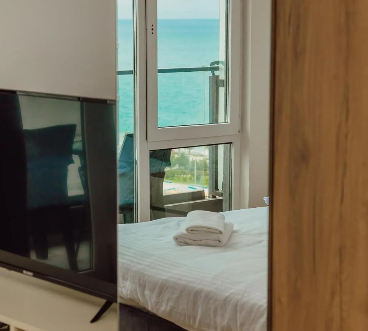 Roion Batumi Studio Apt With Pool A1505 Georgia